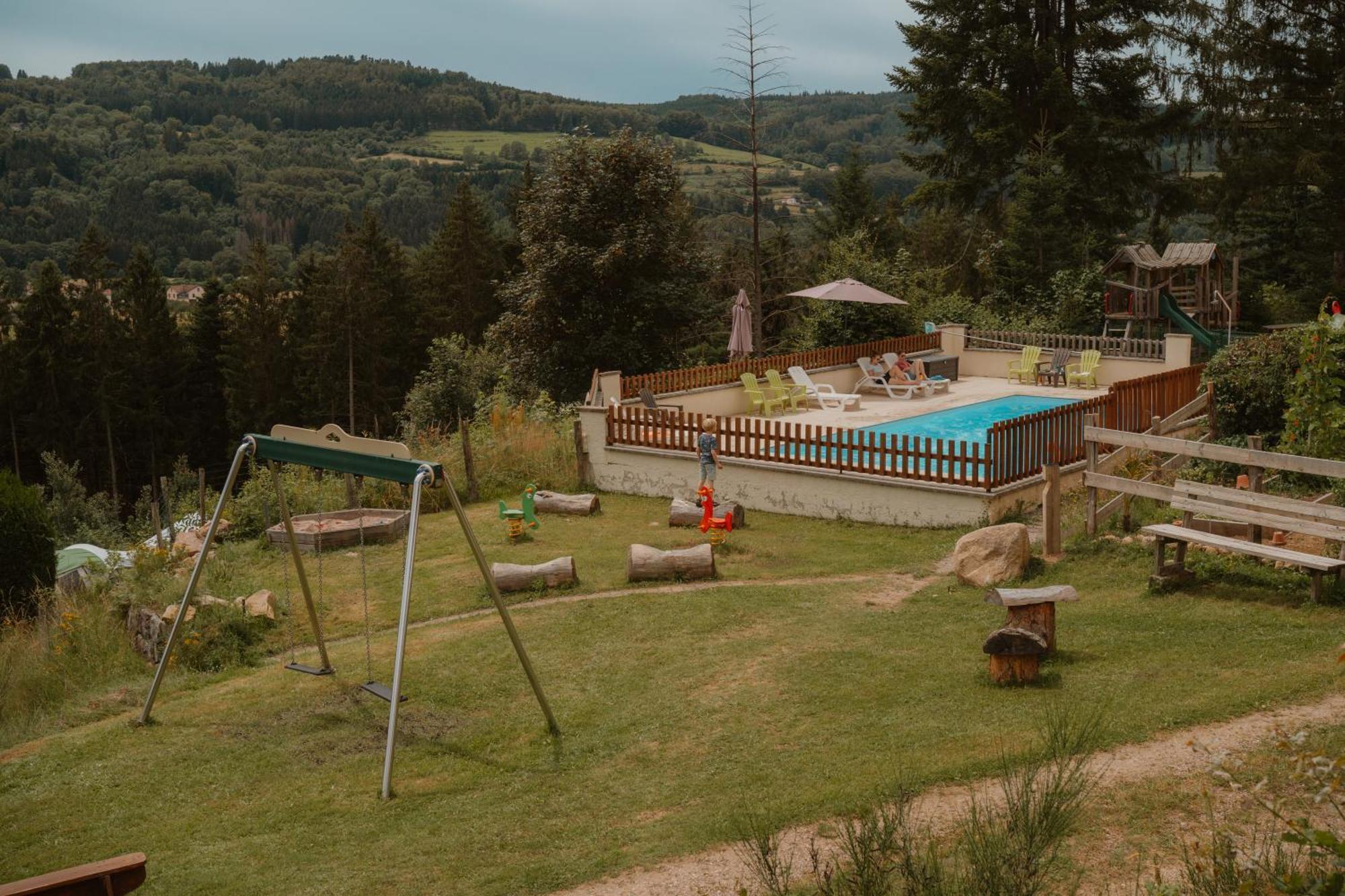 Camping Du Chateau Granges-sur-Vologne Екстер'єр фото